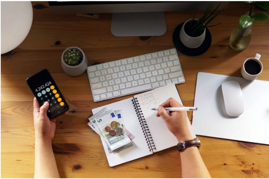 Smart Financial Habits Everyone Should Build